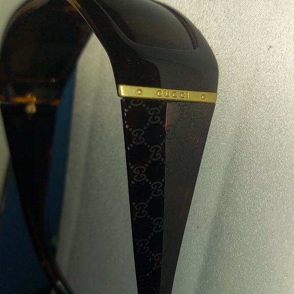 GUCCI SUNGLASSES - Picture 6 of 11